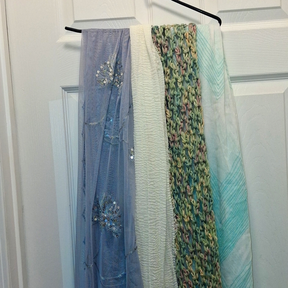 SCARF BUNDLE - Picture 3 of 16